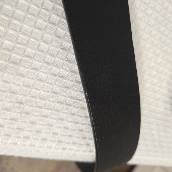 Bass & Co Leather Belt Sz M Plain Solid Dress Silver Buckle - Picture 7 of 7